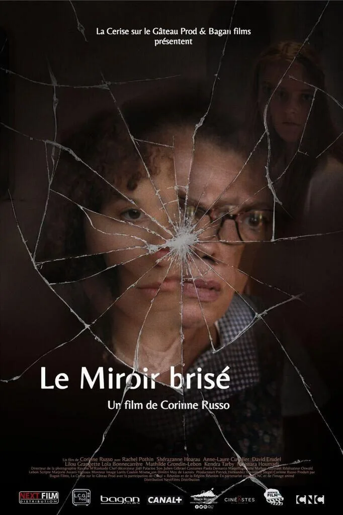 Le Miroir Brisé